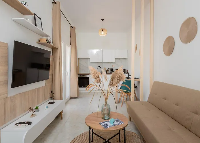 Askos Apartment
